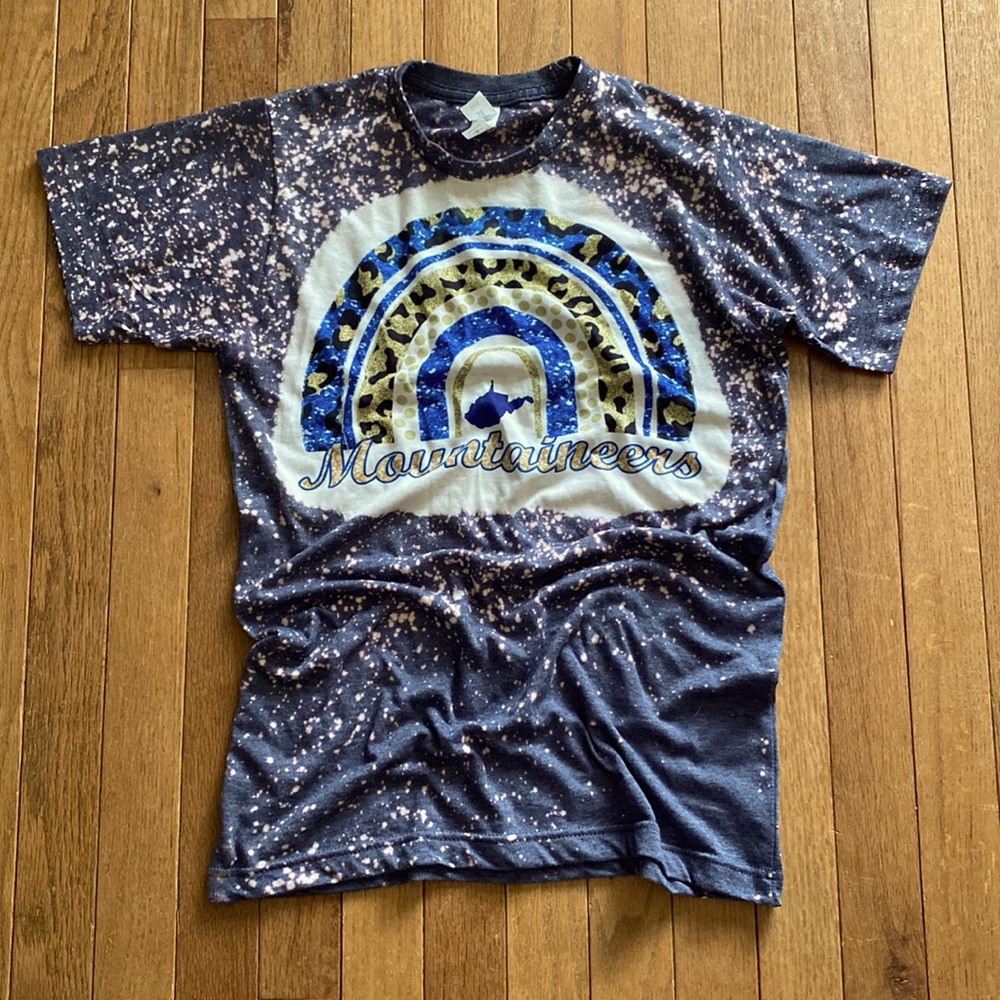 Women’s WVU shirt